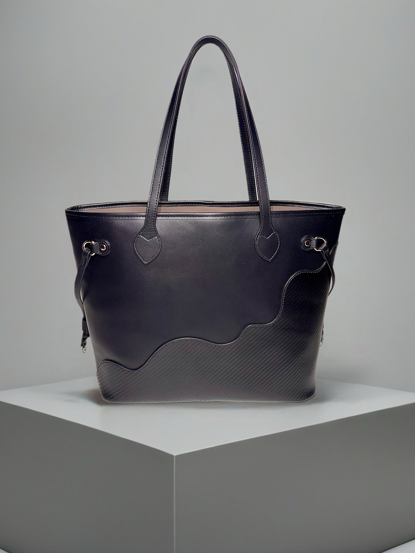 Carbon Wave Tote
