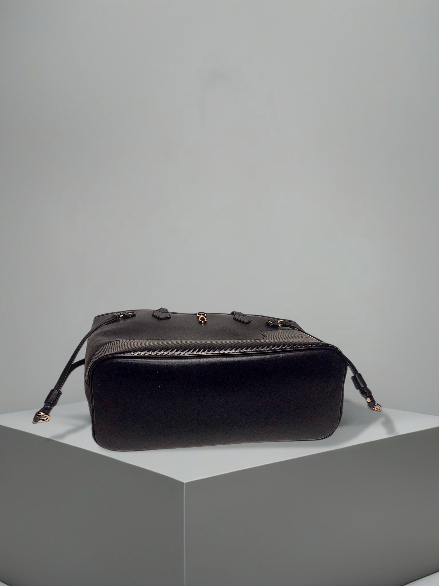 Carbon Wave Tote